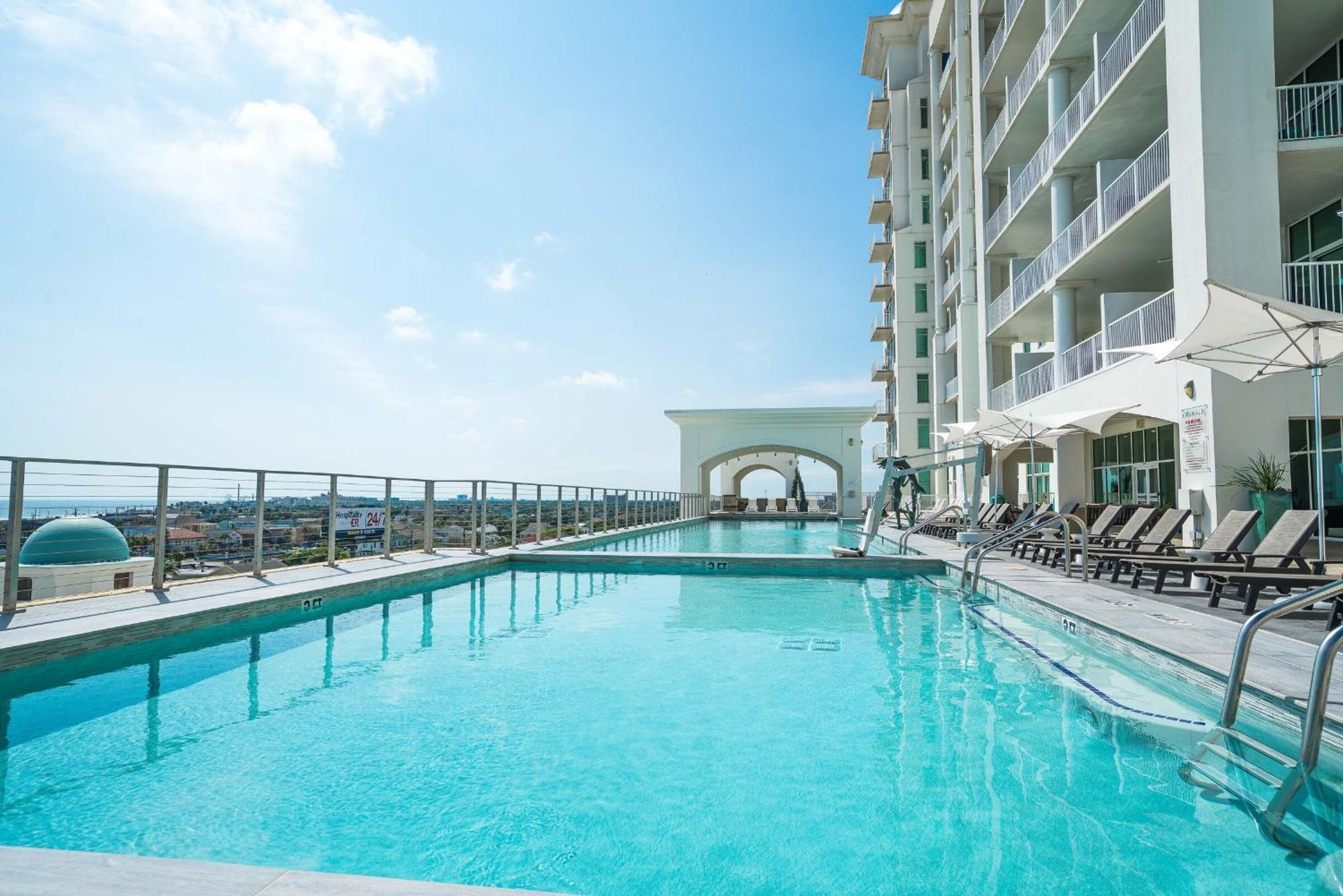 Sea It All Infinity Pool Ocean Views Steps From The Beach - A Perfect Romantic Getaway Apartment Galveston Ngoại thất bức ảnh